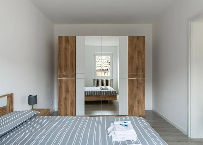 Rose 2 By Quokka 360 - Duplex On 2 Floors With Balcony Lugano